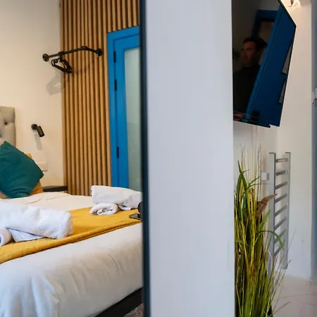 Mandera's Boutique & Dorms Guest house