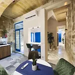 Mandera's Boutique & Dorms Valletta