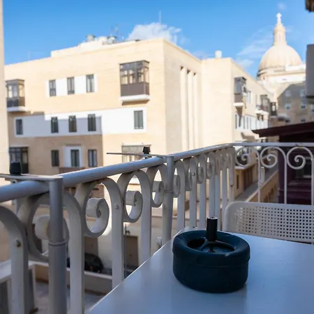 Mandera's Boutique & Dorms Valletta