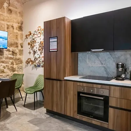 Mandera's Boutique & Dorms Valletta