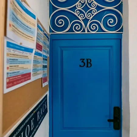 Mandera's Boutique & Dorms בית הארחה *