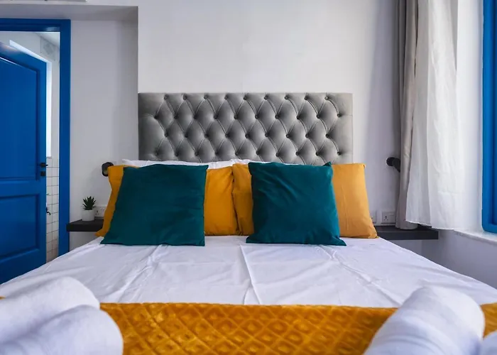 Mandera's Boutique & Dorms