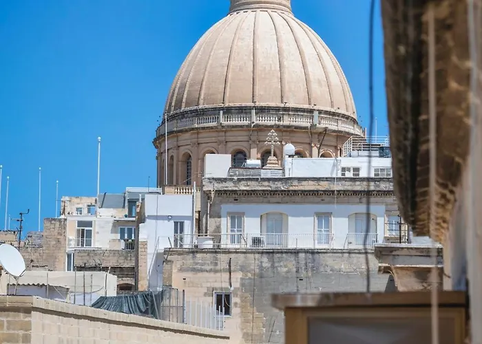 Mandera's Boutique & Dorms *