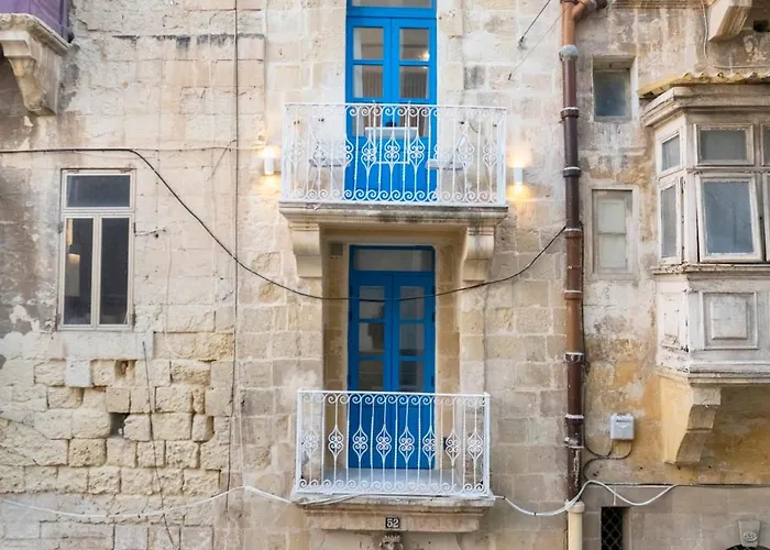 Mandera's Boutique & Dorms Πανσιόν