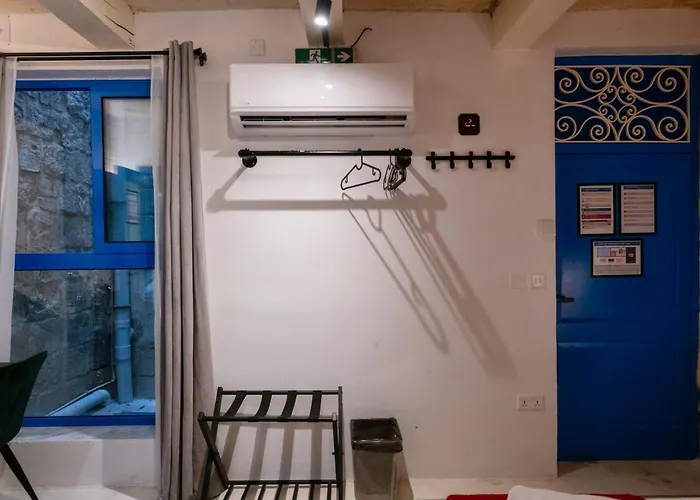 Mandera's Boutique & Dorms Πανσιόν Βαλέτα