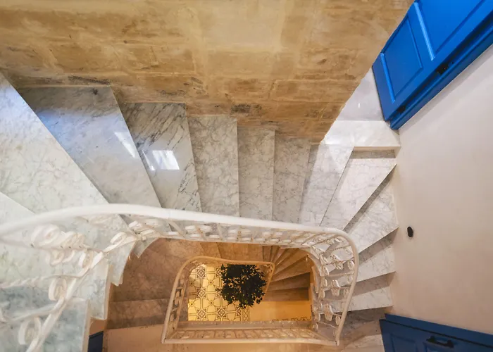 Πανσιόν Mandera's Boutique & Dorms